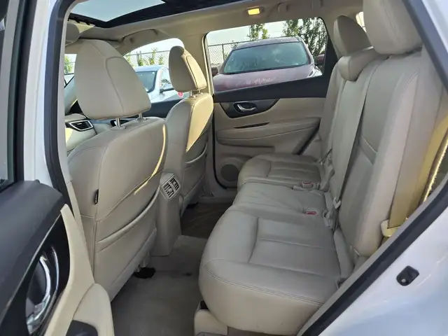 2014 Nissan Rogue SL AWD | HEATED LEATHER | SUNROOF | NAV in Cars & Trucks in Calgary - Image 24