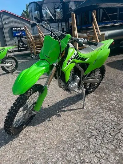 2025 Kawasaki KLX 300R Trail-Ready Performance! Condition: Almost mint barely used If you're looking...