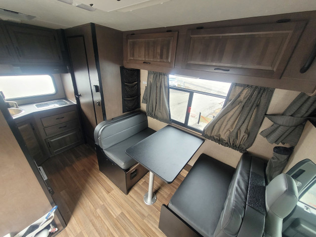 2020 TIFFIN Wafarer 19 in Travel Trailers & Campers in Québec City - Image 3