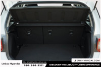 2024 Hyundai Venue Essential Experience the Hyundai Venue Essential with only 65951 km on the odomet... (image 5)