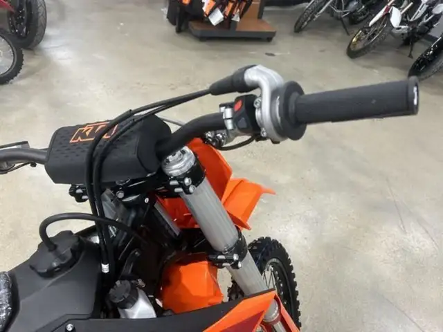 2025 KTM 250 SX-F in Dirt Bikes & Motocross in Barrie - Image 12