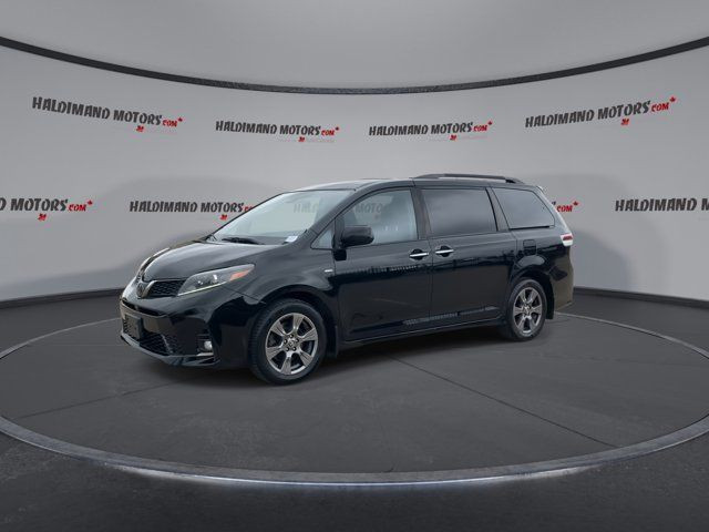 2020 Toyota Sienna SE in Cars & Trucks in Hamilton - Image 4