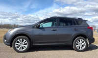 EXTRA CLEAN FRANCHISE TOYOTA DEALERSHIP TRADE IN! TOP LIMITED PACKAGE WITH ALL-WHEEL DRIVE - CLEAN T... (image 1)