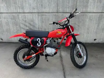 Super cool pit bike or addition to your collection. Upgraded suspension and wheels, Ti footpegs, str...