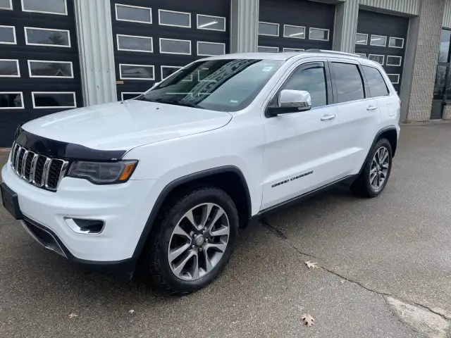 2018 Jeep Grand Cherokee in Cars & Trucks in Ottawa - Image 3