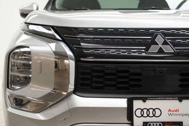 2024 Mitsubishi Outlander SE | Heated Seats | Panoramic Sunroof in Cars & Trucks in Winnipeg - Image 3