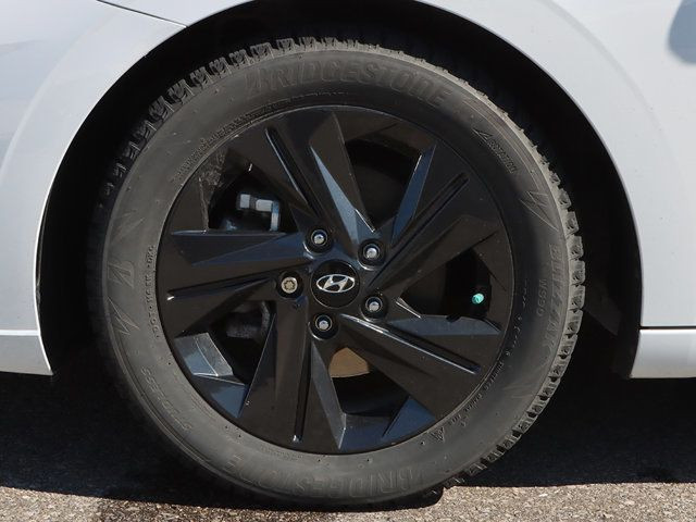 2021 Hyundai Elantra Preferred IVT w/Sun & Tech Package in Cars & Trucks in Calgary - Image 4