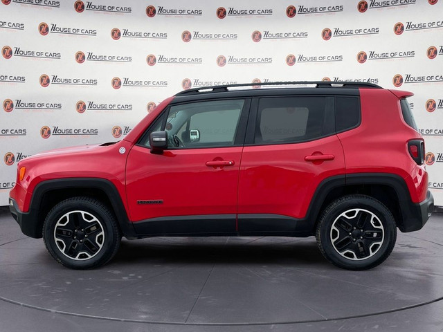  2017 Jeep Renegade 4WD 4dr Trailhawk in Cars & Trucks in Calgary - Image 2