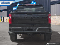 Look at this certified 2021 Chevrolet Silverado 1500 Custom Trail Boss | 5.3L V8 | 4WD | Z71 | CarPl... (image 3)