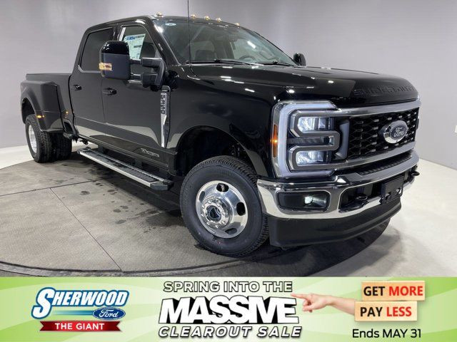 2025 Ford Super Duty F-350 DRW LARIAT in Cars & Trucks in Strathcona County