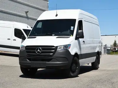 Engine: 2L TURBO 4cyl. L/100Km City: 0.0 L/100Km Hwy: 0.0 Safety Equipment Système antipatinage à to...