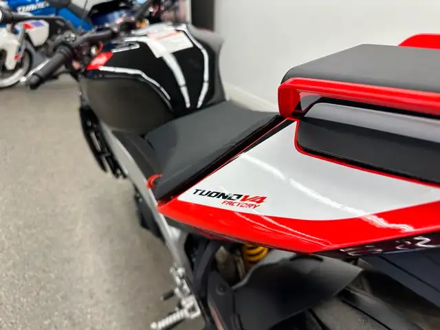 2024 Aprilia Tuono V4 Factory SE - V6254 - -No Payments for 1 Ye in Sport Bikes in Markham / York Region - Image 17