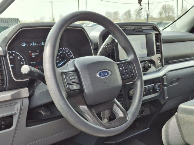 2023 Ford F-150 XLT Crew 4X4 | 3.5L EcoBoost | Power Seat in Cars & Trucks in Guelph - Image 2