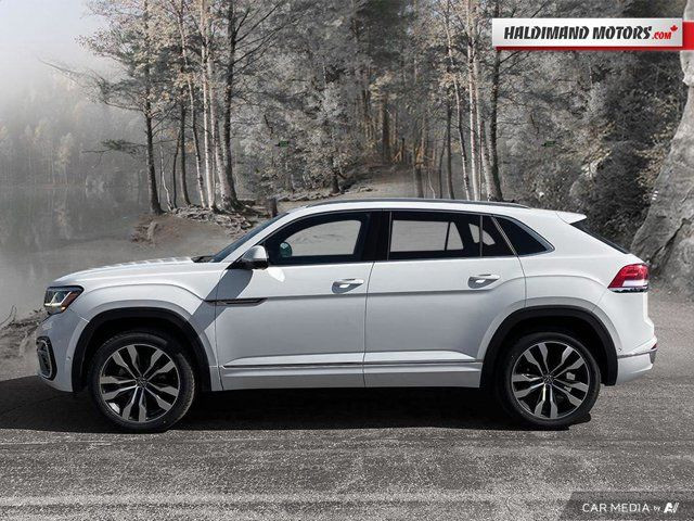 2022 Volkswagen Atlas Cross Sport Execline in Cars & Trucks in Hamilton - Image 2