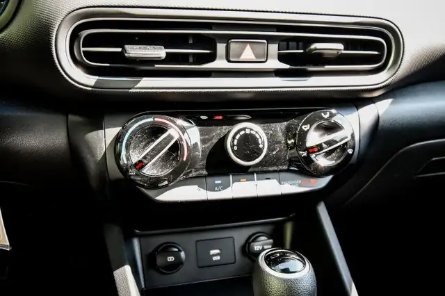 2022 Hyundai Kona 2.0L Essential AWD • HEATED SEATS • CP/AA in Cars & Trucks in Cornwall - Image 22