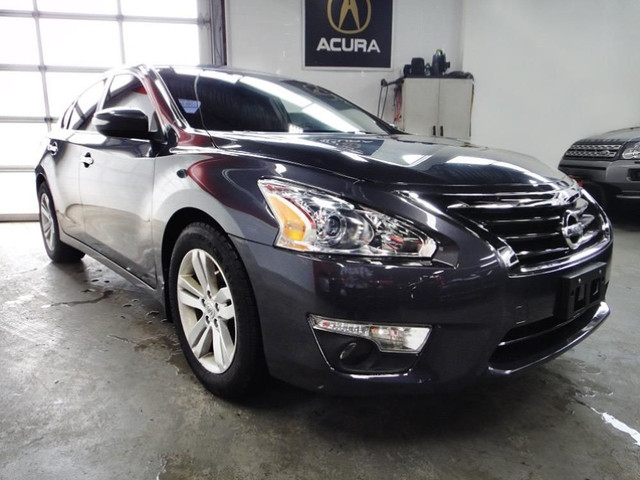  2013 Nissan Altima ALL SERVICE RECORDS,SL MODEL,0 CLAIM in Cars & Trucks in City of Toronto