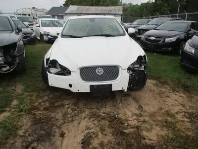 2011 Jaguar XF 85,482 KM 5.0L, Automatic Premium audio system, Air, Cruise, Sunroof, Power windows a...