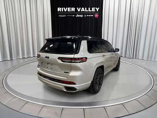 2024 Jeep Grand Cherokee L in Cars & Trucks in Strathcona County - Image 8