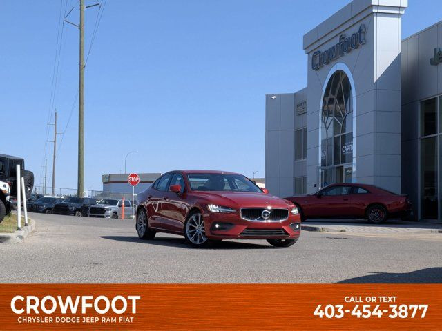 2019 Volvo S60 Momentum - Sensus Connect - 9 Touchscreen - FWD in Cars & Trucks in Calgary