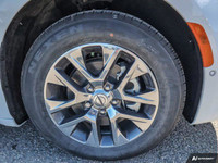 This Chrysler Pacifica Hybrid delivers a 3.6L V6 ETORQUE engine powering this Variable transmission.... (image 8)
