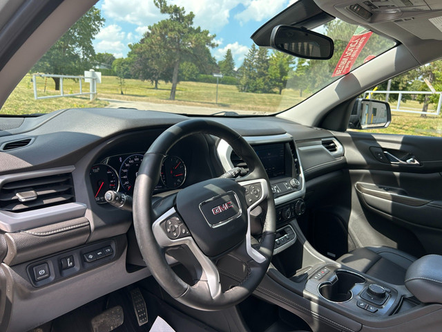 2023 GMC Acadia SLT ONE OWNER| PRO GRADE| in Cars & Trucks in Markham / York Region - Image 4