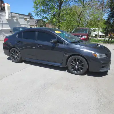 New car dealer trade in,very nice condition and well maintained,drives excellent,fully equipped Spor...