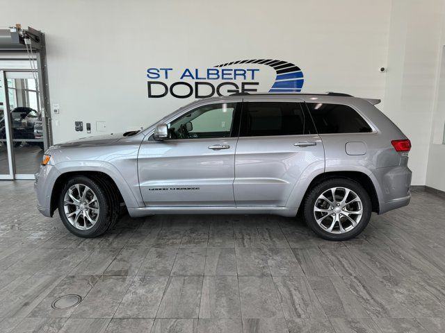 2021 Jeep Grand Cherokee Summit in Cars & Trucks in St. Albert - Image 2