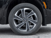 Head-Up Display | Panoramic Sunroof | 1-Touch Folding 2nd Row | Power Folding Third Row | All Weathe... (image 3)