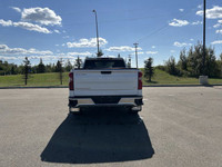 This Chevrolet Silverado 1500 boasts a Gas V8 5.3L/325 engine powering this Automatic transmission.... (image 4)