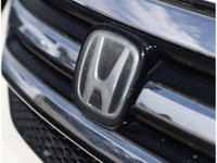 2016 HONDA PILOT TOURING - BC VEHICLE - NAVIGATION - BACKUP CAMERA - HEATED FRONT SEATS AND STEERING... (image 7)