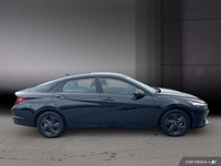 ==== 2023 Hyundai Elantra Preferred | Heated Seats | Apple CarPlay | Only 23,301 KM ==== Modern, eff... (image 6)
