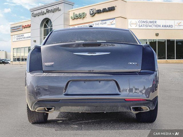 2017 Chrysler 300 300S in Cars & Trucks in Grande Prairie - Image 4
