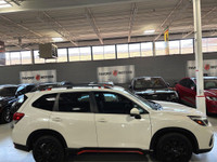 **SUMMER SPECIAL!** FEATURING : SUNROOF, FULL TIME SYMMETRICAL AWD, ROOF RACK, WEATHERPROOF FLOORMAT... (image 2)