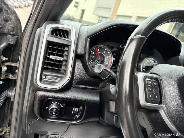 2021 RAM 2500 Big Horn 6.7L CUMMINS | HEATED SEATS | CLEAN CA... in Cars & Trucks in London - Image 19