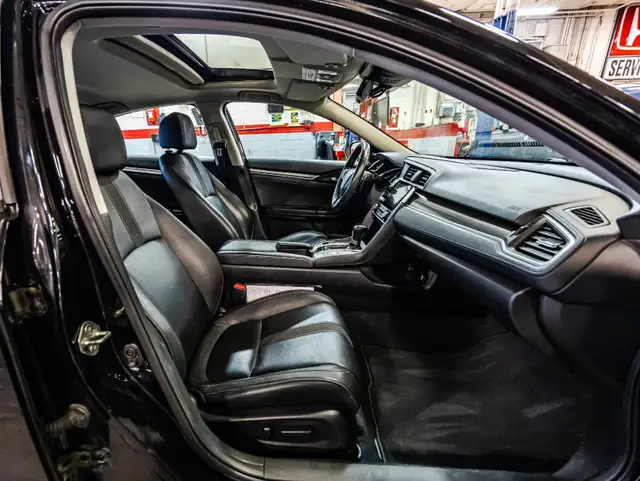 2020 Honda Civic Touring | TOIT OUVRANT | CUIR | GARANTIE 10 ANS in Cars & Trucks in City of Montréal - Image 19