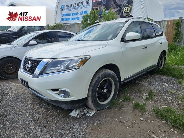 2015 Nissan Pathfinder in Cars & Trucks in Ottawa