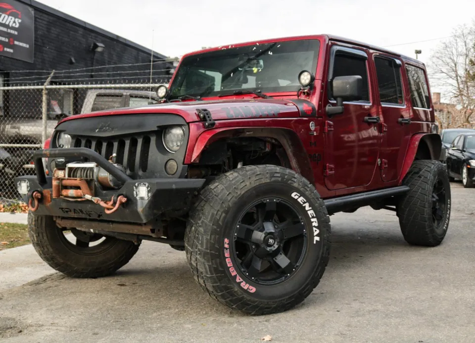 2012 Jeep Wrangler Unlimited SAHARA UNLIMITED | MANUAL | AS IS S