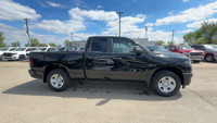 This 2025 RAM 1500 TRADESMAN QUAD CAB 4X4 has the following options Cloth Bench Seat, Remote Start S... (image 3)