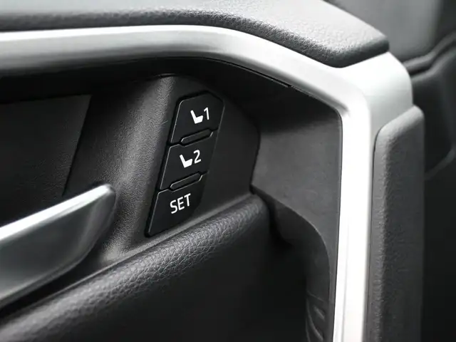 2021 Toyota RAV4 LIMITED in Cars & Trucks in City of Halifax - Image 16