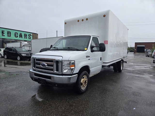 2019 Ford E-450 E-450 - 16Ft - 6.2L V8 Gas - Side Access Door in Cars & Trucks in City of Toronto - Image 4