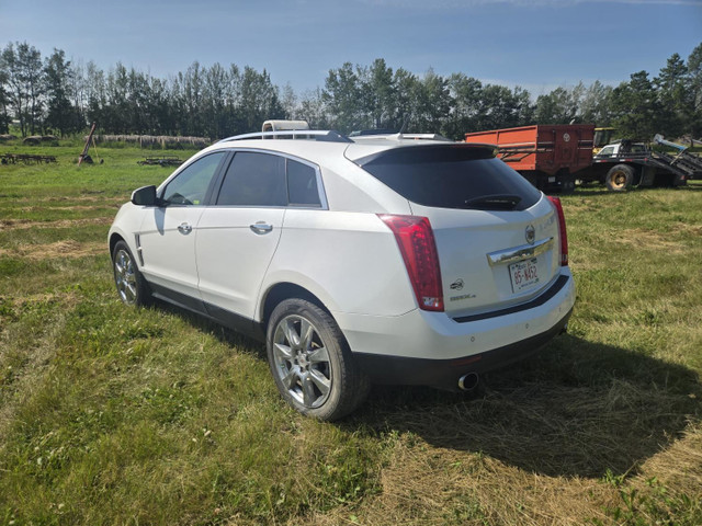 2010 Cadillac SRX4 in Cars & Trucks in Edmonton - Image 3