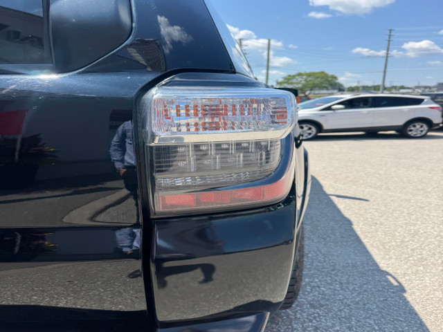 2018 Toyota 4Runner SR5 in Cars & Trucks in Markham / York Region - Image 3