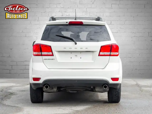 2015 Dodge Journey in Cars & Trucks in London - Image 7
