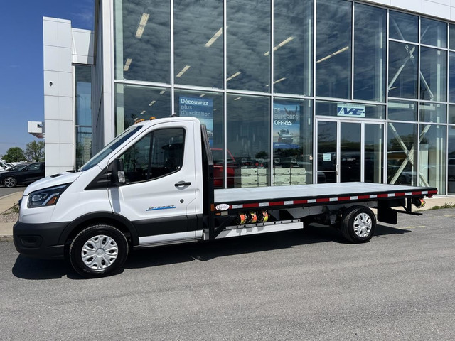 2023 Ford E-Transit T-350 PA 178 po PNBV de 9 500 lb RARS Ford E in Cars & Trucks in Longueuil / South Shore - Image 2
