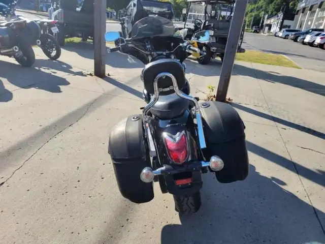 2016 Yamaha V-Star 950 Tourer in Sport Touring in Ottawa - Image 8