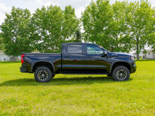 2025 Chevrolet Silverado 1500 in Cars & Trucks in Edmonton - Image 2