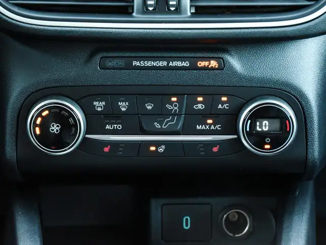 2020 Ford Escape SEL in Cars & Trucks in Kitchener / Waterloo - Image 23