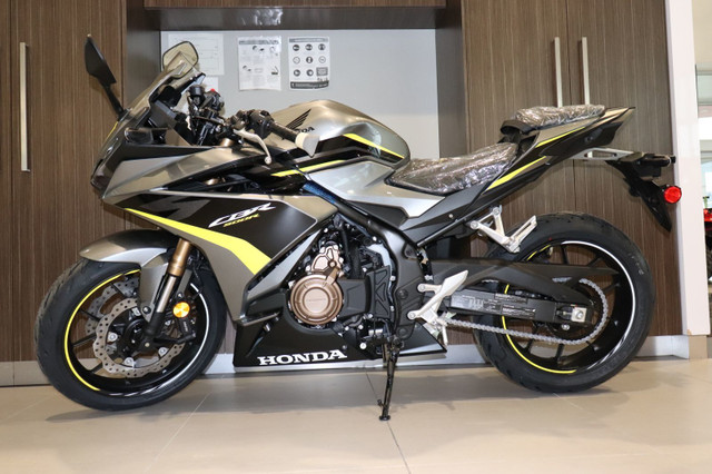 2023 Honda CBR500R in Sport Bikes in Oshawa / Durham Region