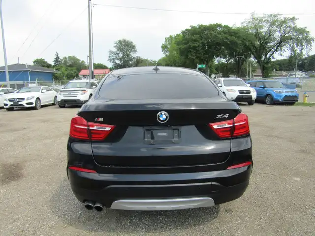 2016 BMW X4 xDrive28i 4dr All-wheel Drive Sports Activity Coupe- in Cars & Trucks in Edmonton - Image 6