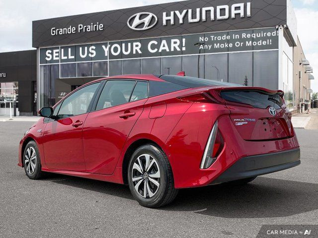 2019 Toyota Prius Prime Upgrade | Light Leather Interior in Cars & Trucks in Grande Prairie - Image 4